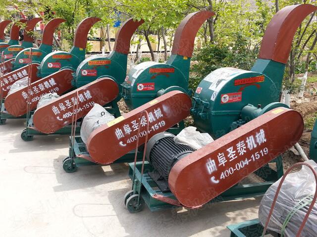 開（kāi）車後，操（cāo）作人員（yuán）的手不得進入（rù）喂入室，以防止發生（shēng）事故