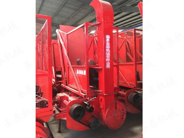 小四輪玉米秸稈回收機是製作（zuò）牛羊飼料的先進機械