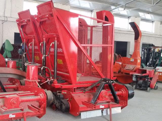 行走式秸稈回收機屬全自動、中小懸掛型青貯飼料畜牧機械