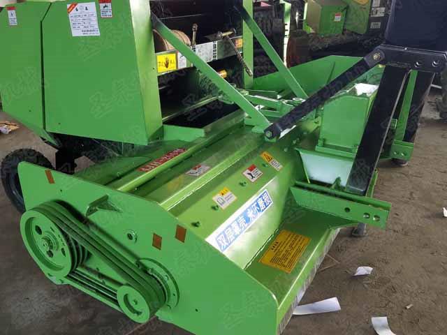 回收式（shì）打捆（kǔn）機每次用完後，都要做好（hǎo）保養，進行清理及維護