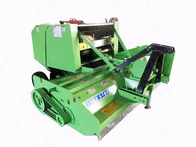 大型牧（mù）草打（dǎ）捆機