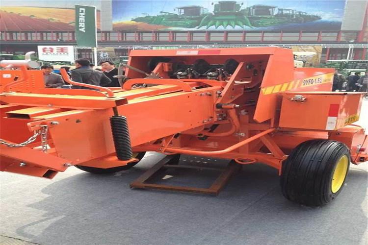 秸稈打（dǎ）捆機（jī）